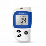 Glucomètre Sinocare Safe Accu 2 avec écran affichant le résultat.