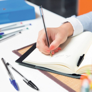 Stylo cristal Vert - Bic – Image 8