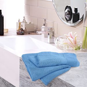 Serviettes de toilette de qualité pour hôtelière et spa 100 % coton, Douces et absorbantes, 600 g/m², 40,6 x 71,1 cm, Bleu électrique - Utopia Towels – Image 4