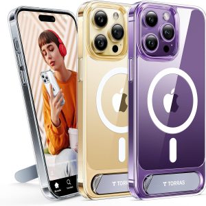 Coque Torras Pstand transparente pour iPhone 15 Pro avec MagSafe et béquille, affichant des iPhones doré et violet en vue arrière et latérale.
