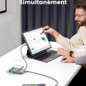 Power bank UGREEN rechargeant 3 appareils à la fois